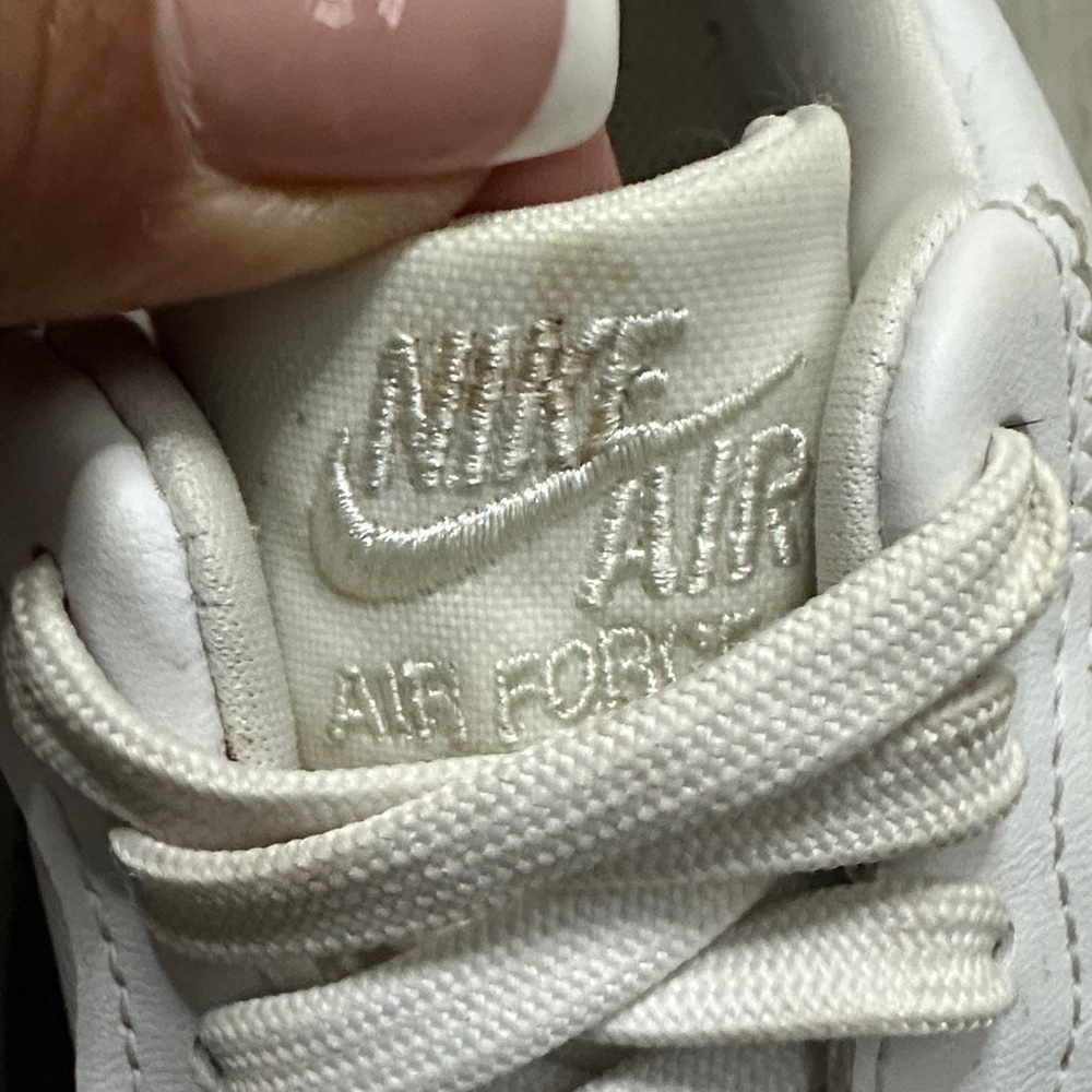 Nike Air Force 1 Low White Sneakers kids size 5 - Picture 9 of 12